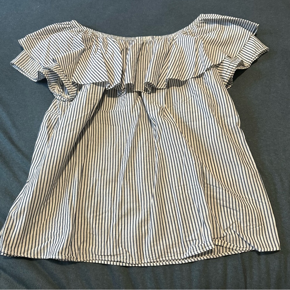 Ivanka Trump XL Vertical off The Shoulder XL Stripes Ruffles Flowy Casual